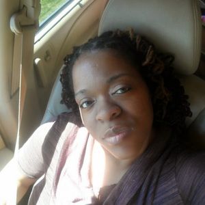 Meet your Posher, Aisha